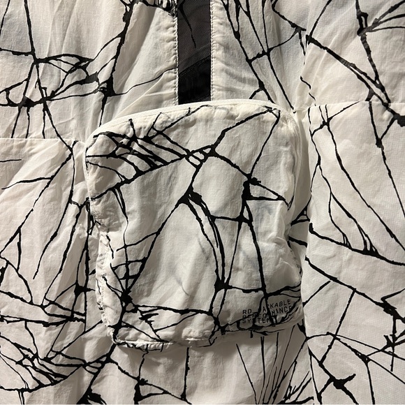 Nike Windrunner Track Running Jacket White / Black Medium Packable - Picture 8 of 11